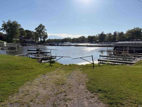 6079 N Lake Road 67 East Road Monticello IN 47960