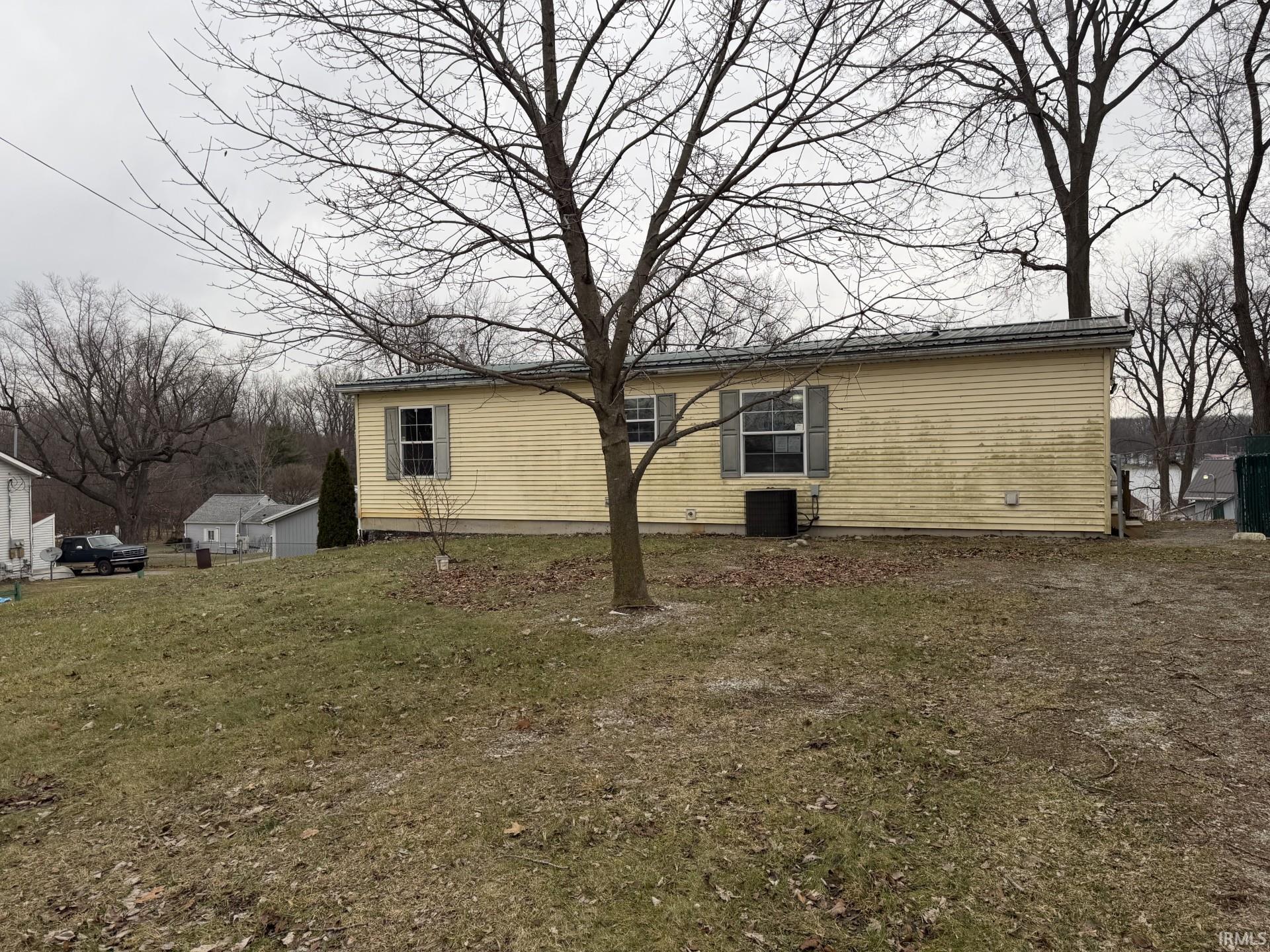 7505 N 1200 Road Middlebury IN 46540