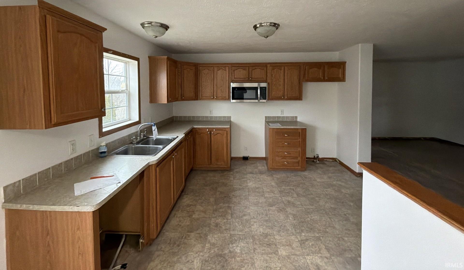 7505 N 1200 Road Middlebury IN 46540