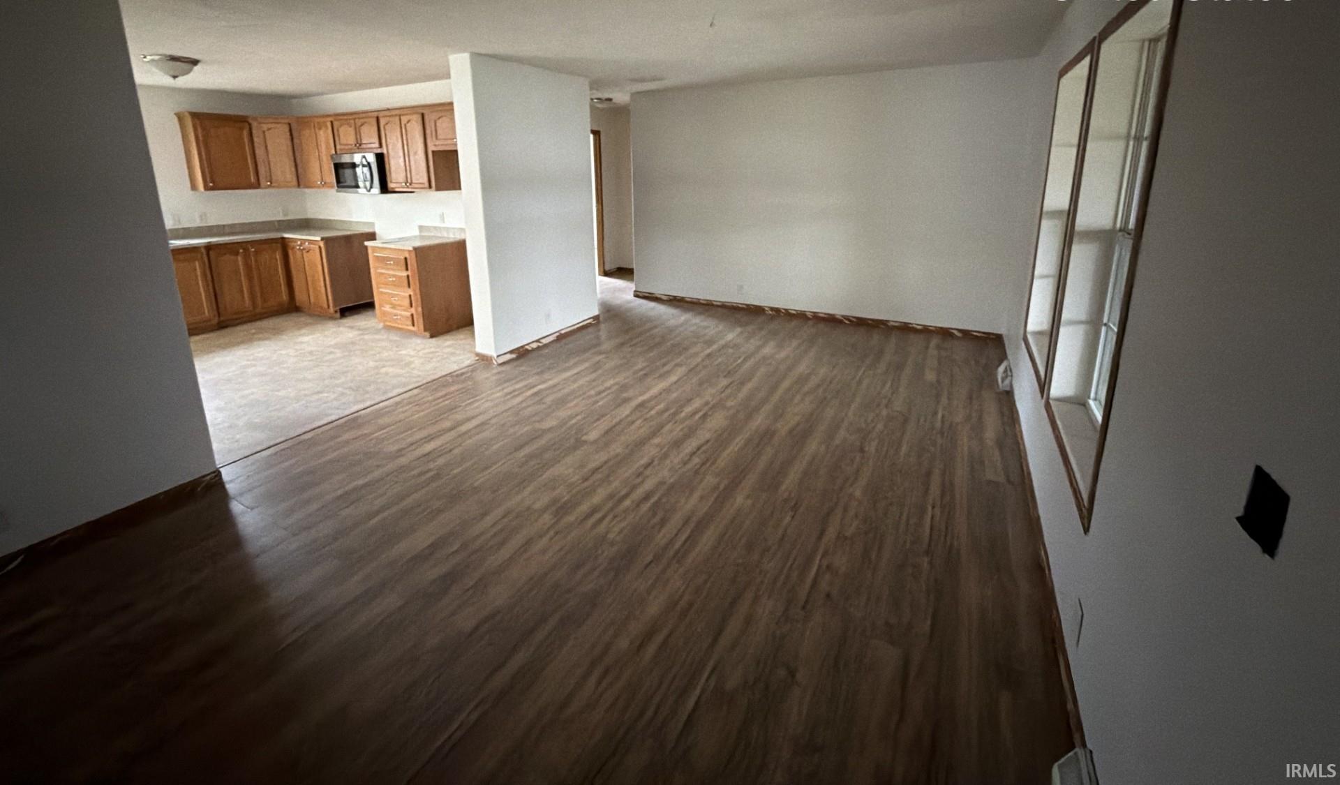 7505 N 1200 Road Middlebury IN 46540
