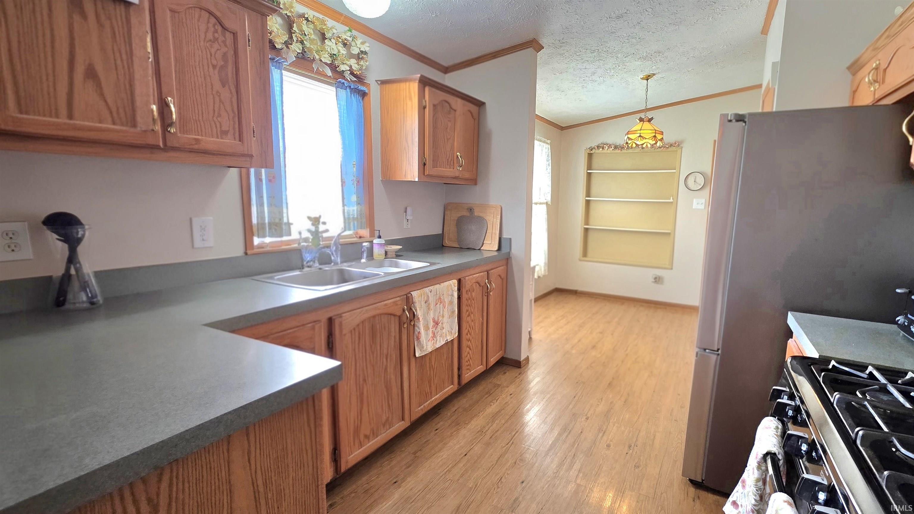 11580 E 900 S Road Culver IN 46511