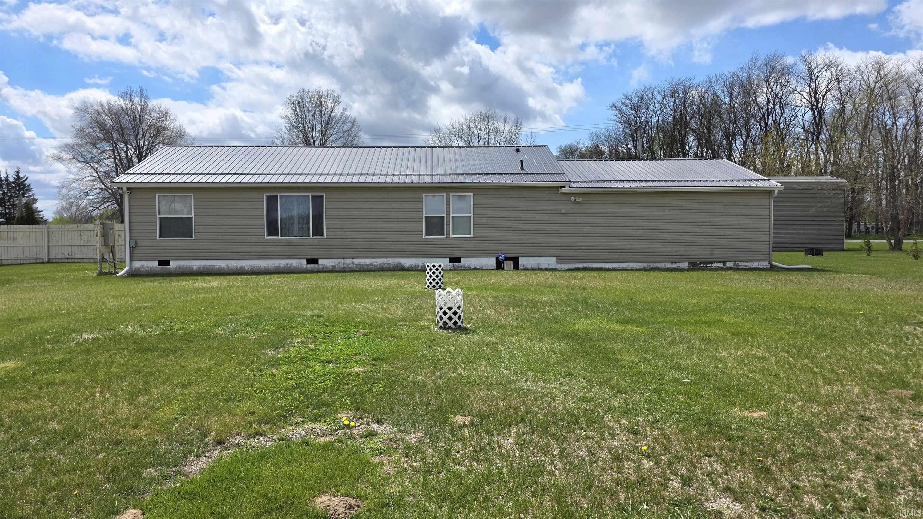 11580 E 900 S Road Culver IN 46511