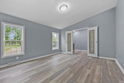 101 Clayton Street Rochester IN 46975