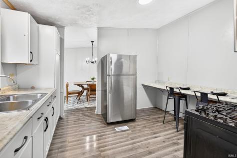 3748 W 100n Warsaw IN 46580