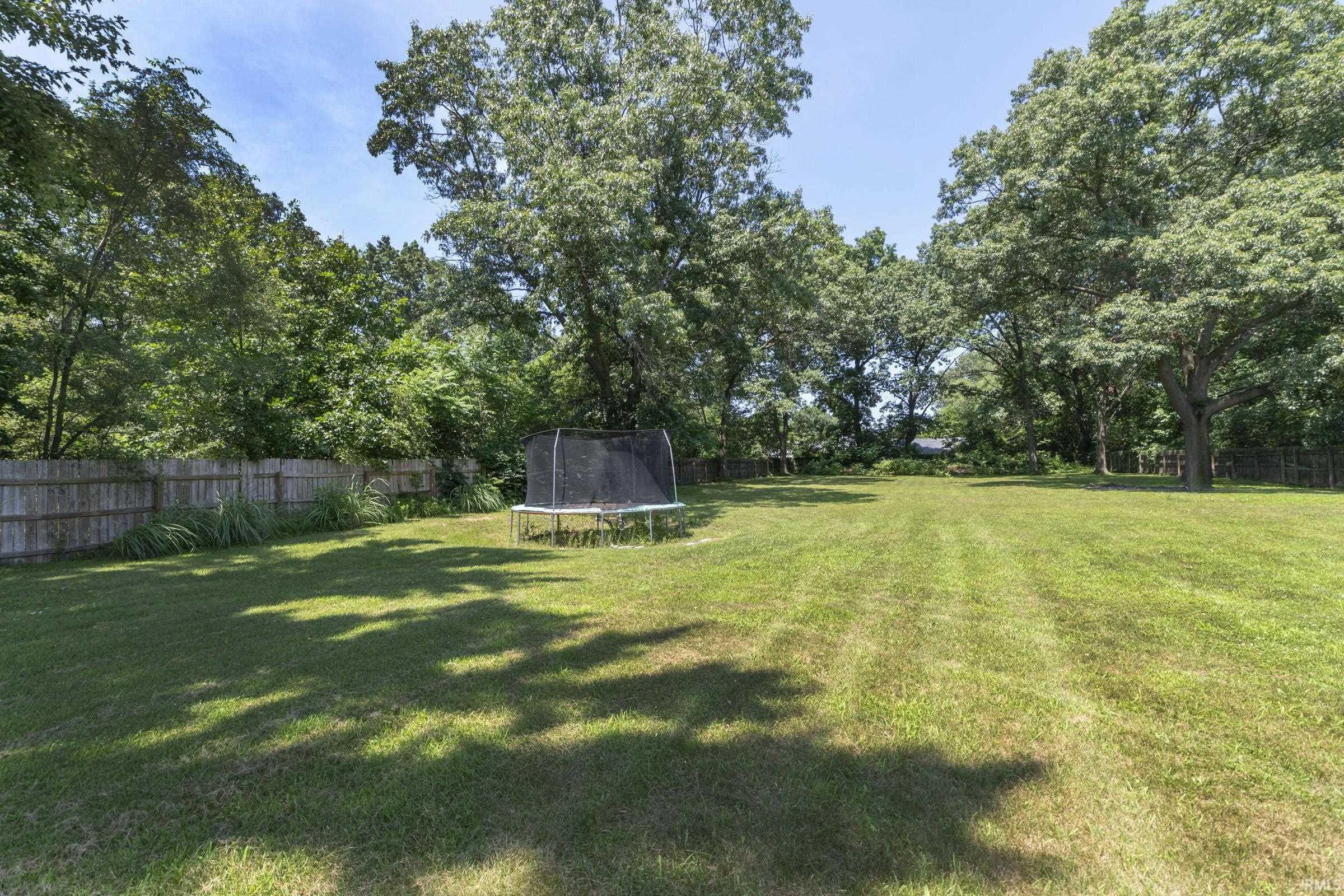 27683 Plainfield Drive Elkhart IN 46514