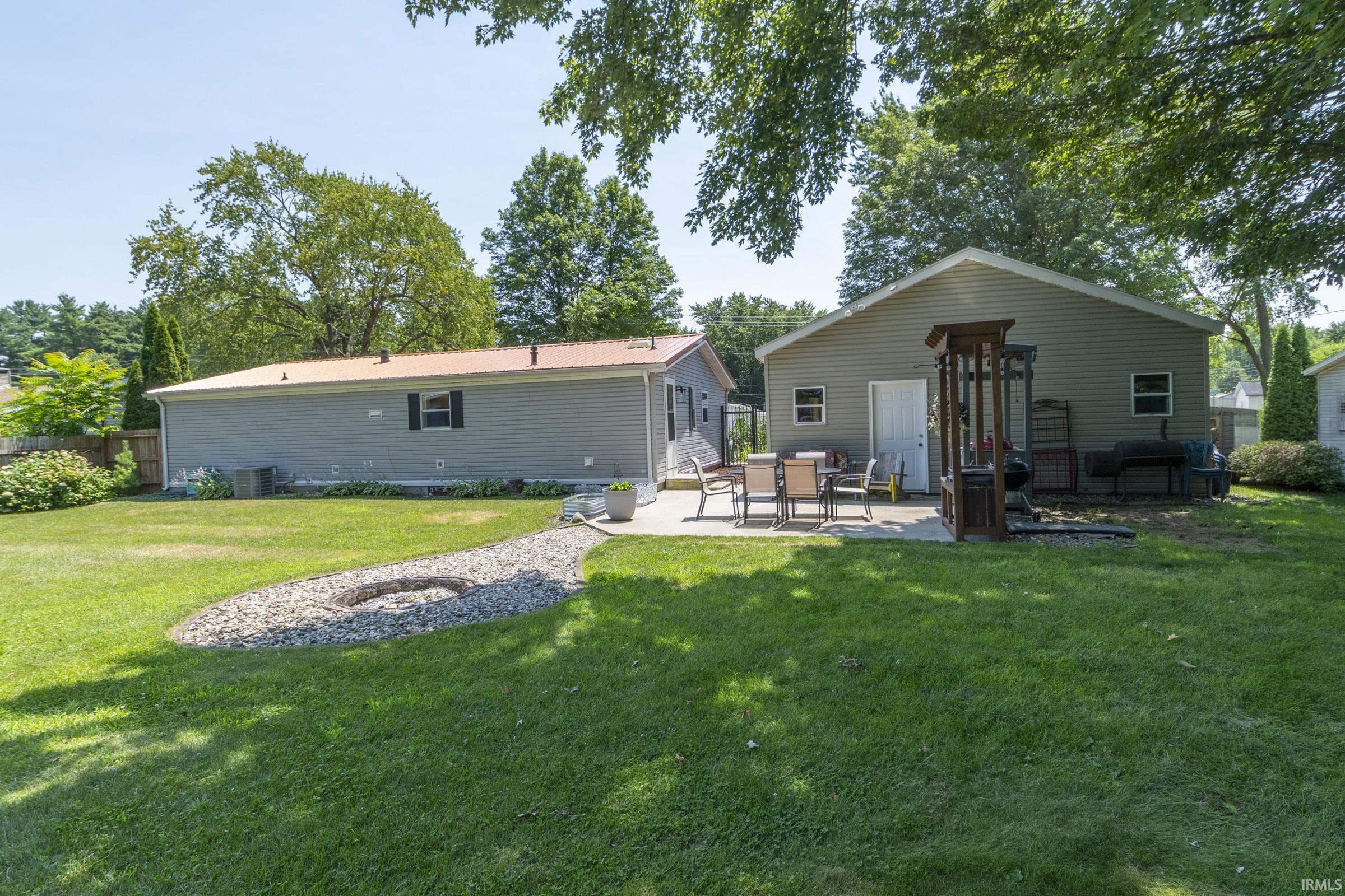 27683 Plainfield Drive Elkhart IN 46514