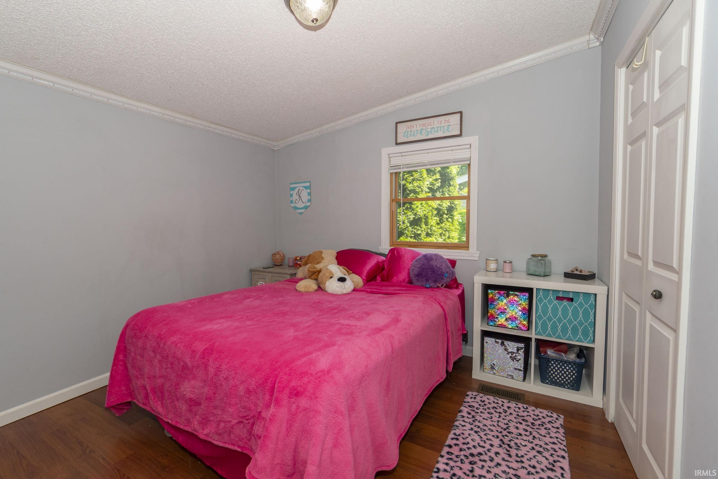 27683 Plainfield Drive Elkhart IN 46514