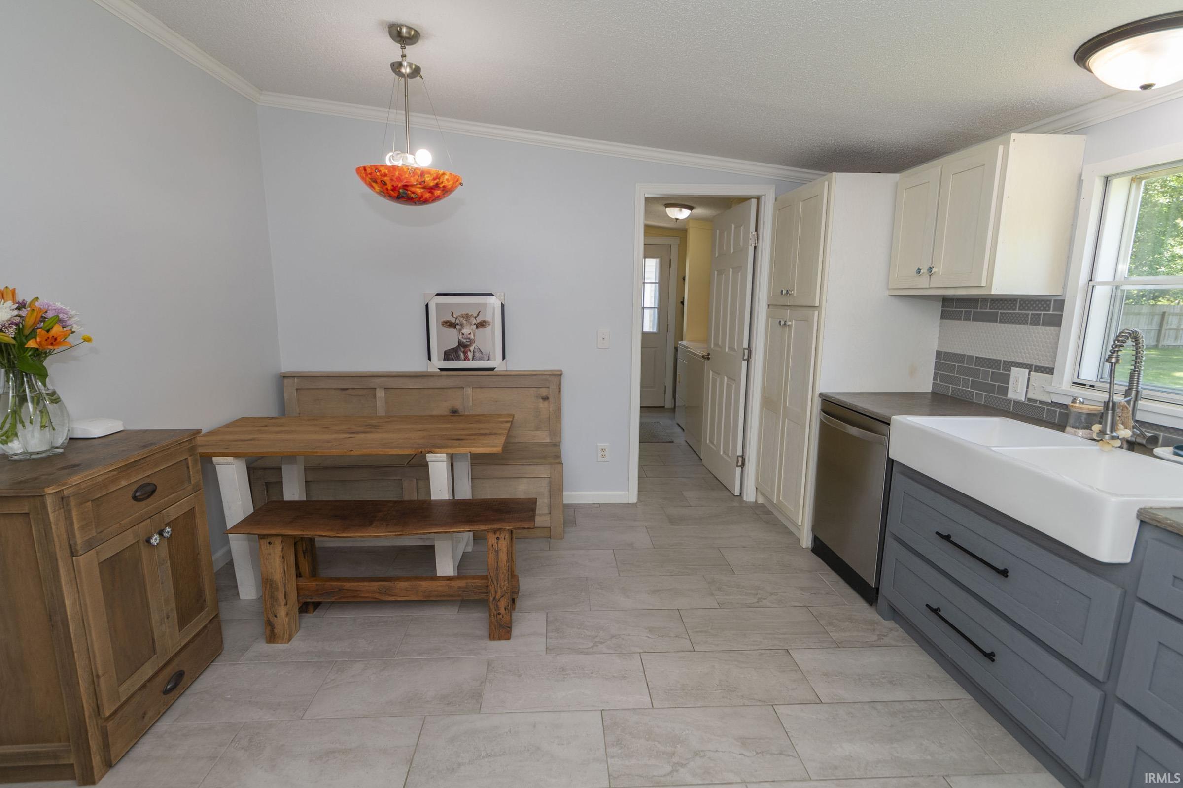 27683 Plainfield Drive Elkhart IN 46514