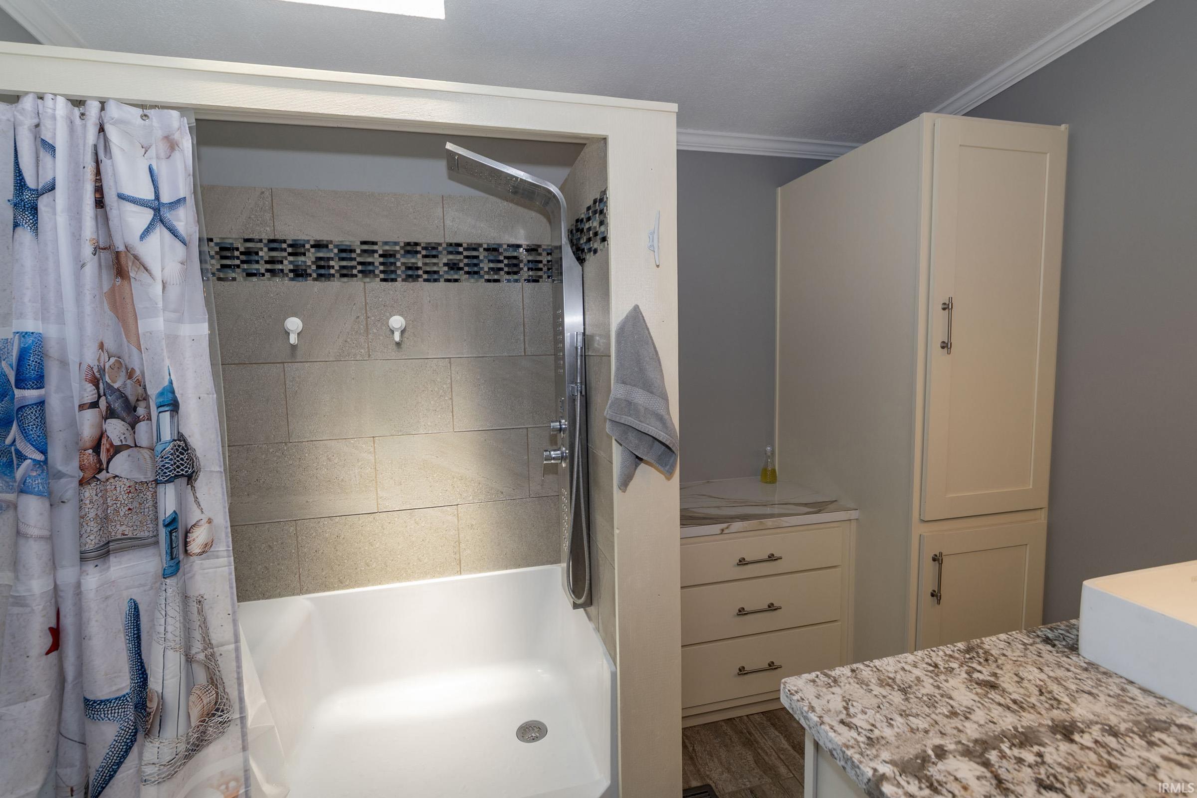 27683 Plainfield Drive Elkhart IN 46514