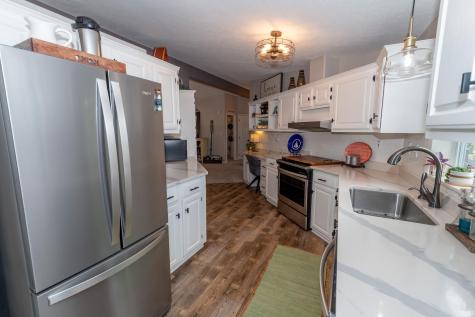 812 S Lakeside Drive Syracuse IN 46567