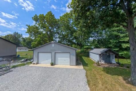 812 S Lakeside Drive Syracuse IN 46567