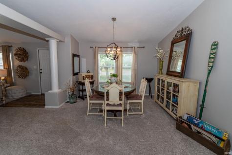 812 S Lakeside Drive Syracuse IN 46567