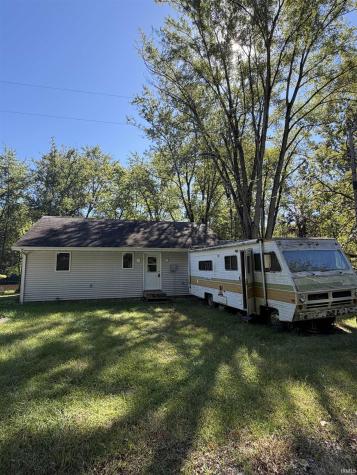 4174 S Port Edward Road Winamac IN 46996