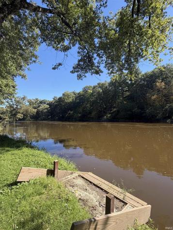 4174 S Port Edward Road Winamac IN 46996