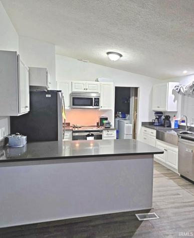 8261 E Monroe Street Dugger IN 47848