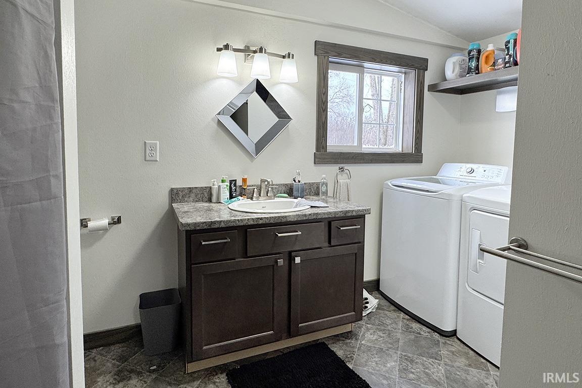 14483 County Road 8 Middlebury IN 46540