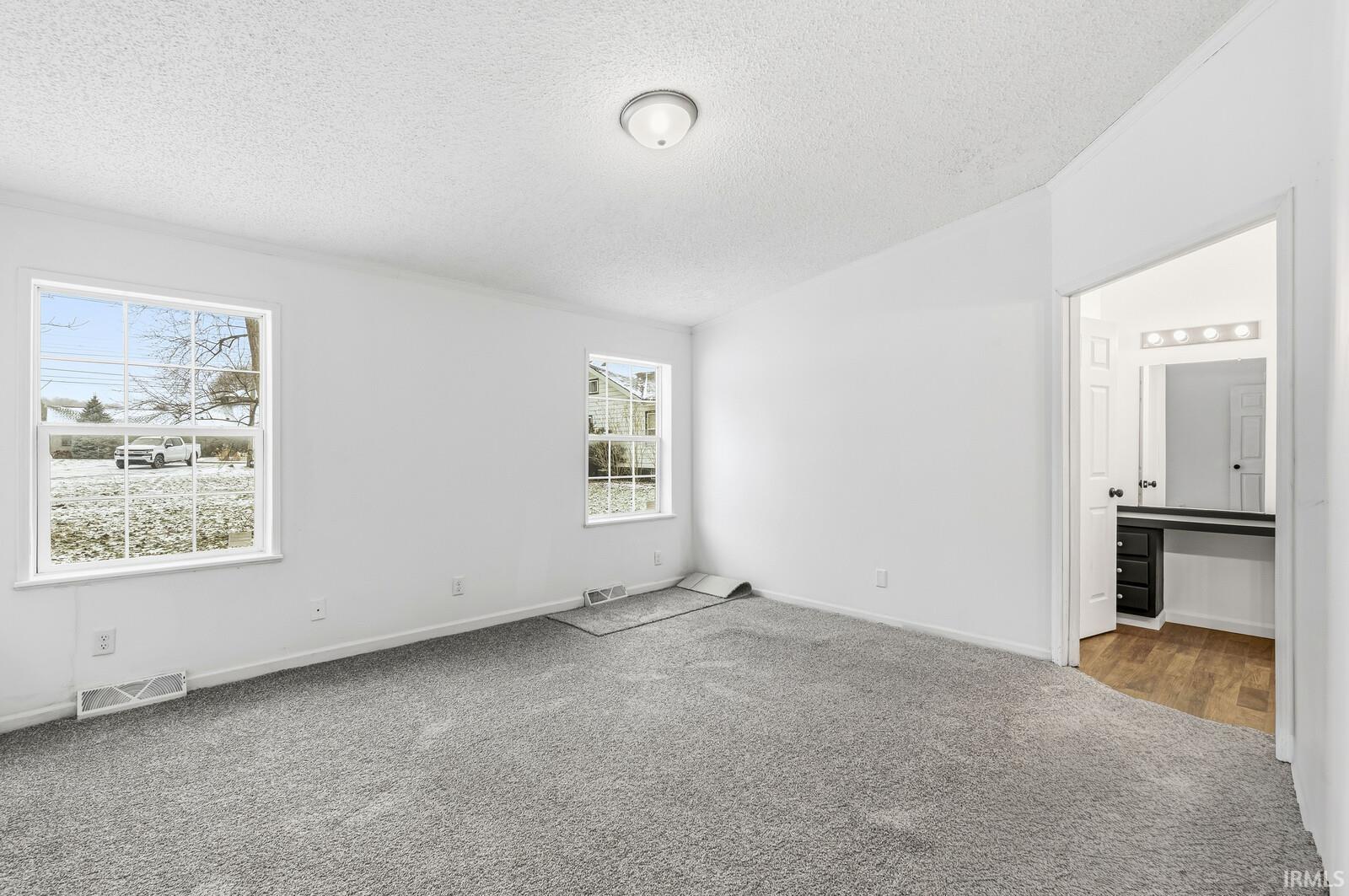 1628 S Spring Street Mishawaka IN 46544