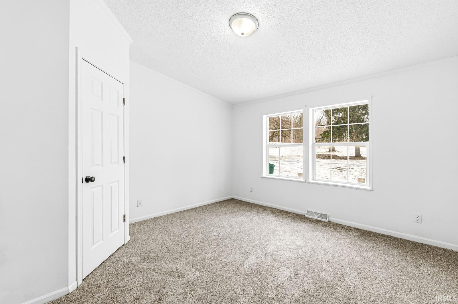 1628 S Spring Street Mishawaka IN 46544