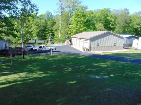 3662 E Lake Rd 28w Avenue Monticello IN 47960