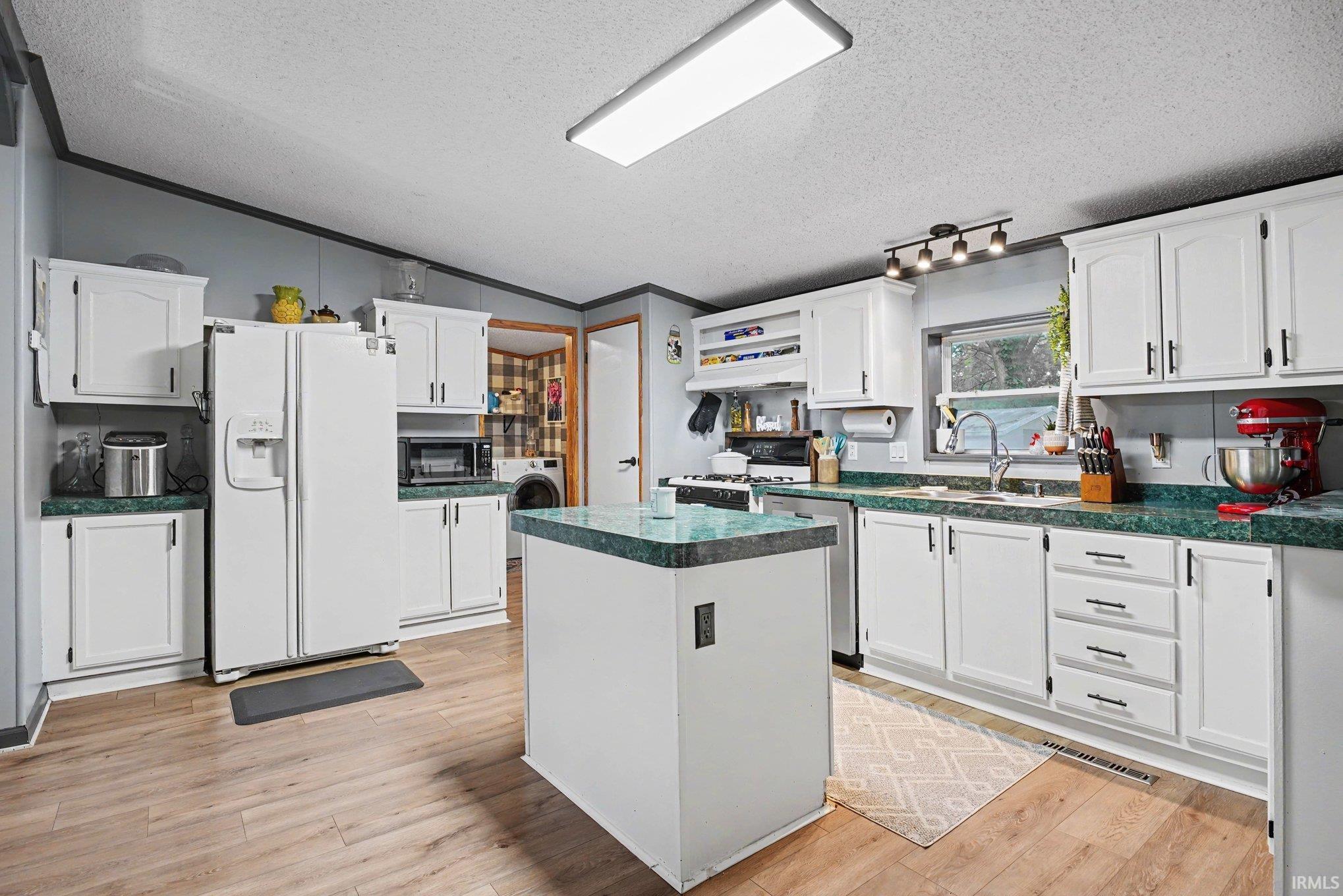 2656 E Evergreen Drive Warsaw IN 46582