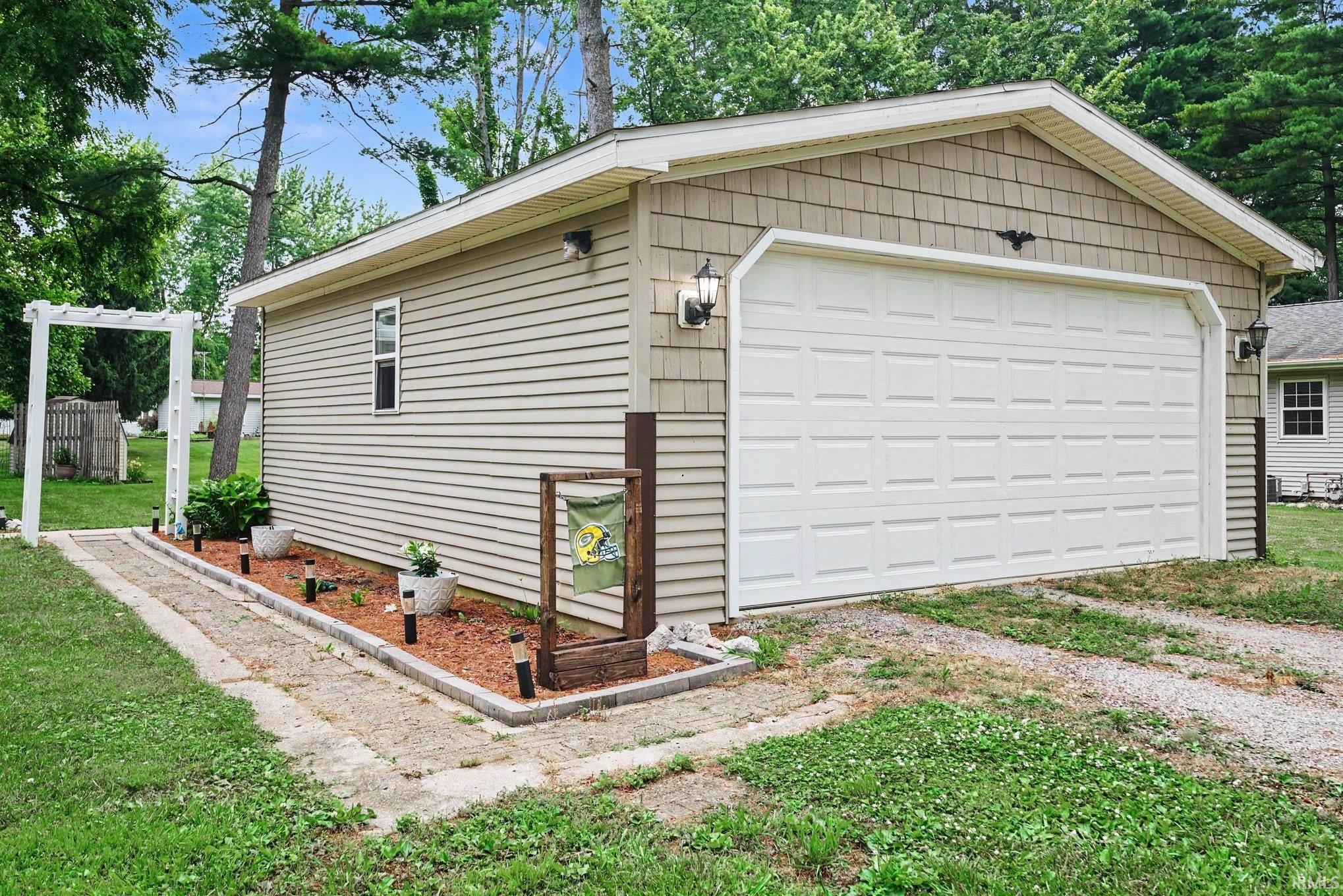 2656 E Evergreen Drive Warsaw IN 46582