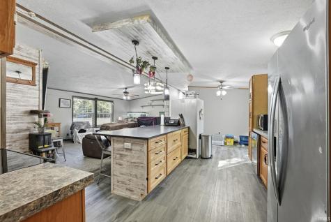 995 E 625 Fremont IN 46737