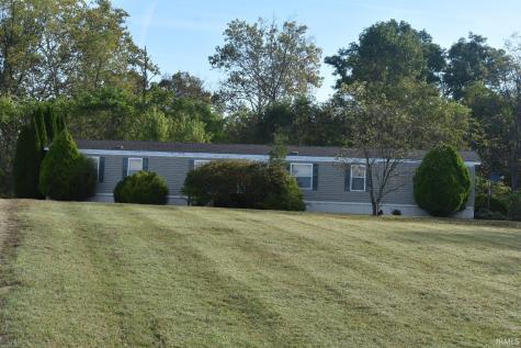 5752 Tunnelton Road Bedford IN 47421