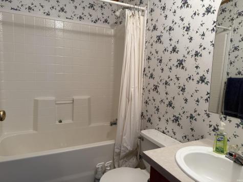 5752 Tunnelton Road Bedford IN 47421