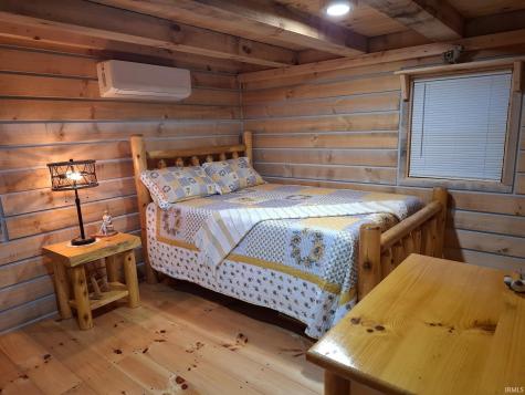 12403 E Hobbieville Road Springville IN 47462