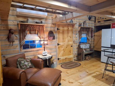 12403 E Hobbieville Road Springville IN 47462