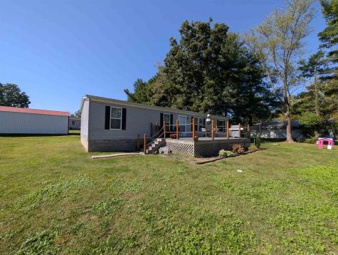11729 E John Street Bicknell IN 47512