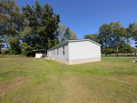 11729 E John Street Bicknell IN 47512