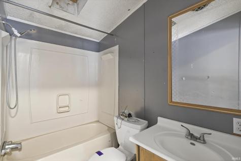 41 S Mc Cammon Street Sullivan IN 47882