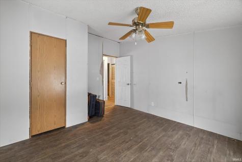 41 S Mc Cammon Street Sullivan IN 47882