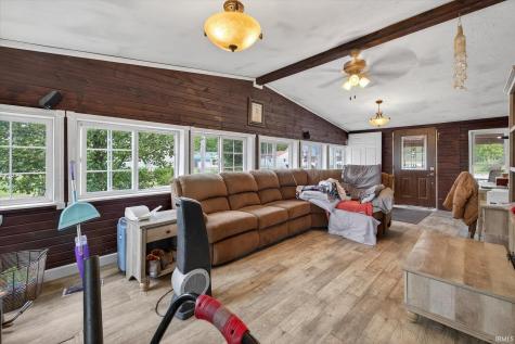 41 S Mc Cammon Street Sullivan IN 47882