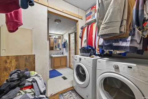 41 S Mc Cammon Street Sullivan IN 47882