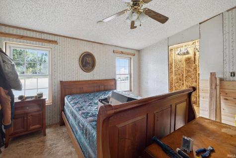 41 S Mc Cammon Street Sullivan IN 47882