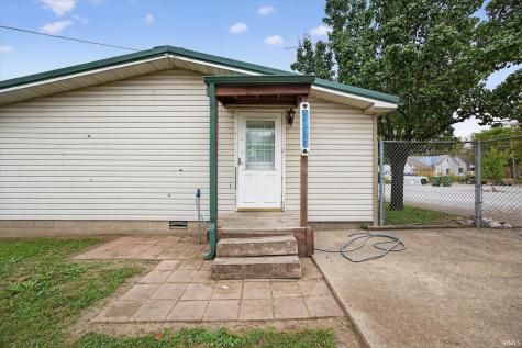 41 S Mc Cammon Street Sullivan IN 47882