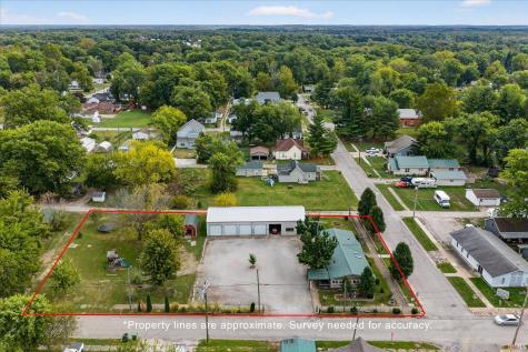 41 S Mc Cammon Street Sullivan IN 47882