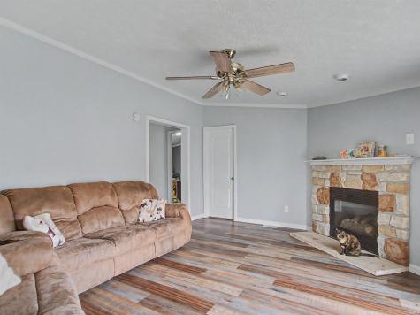 305 Queen Street Loogootee IN 47553