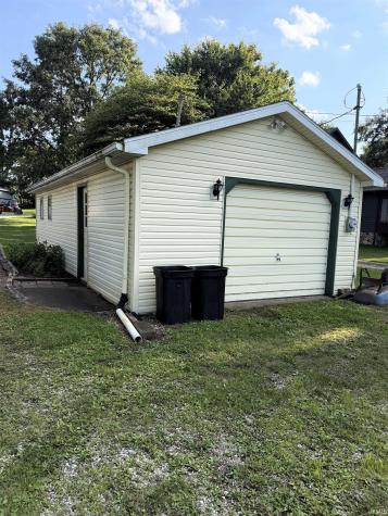 11612 W South Park Road Kewanna IN 46939
