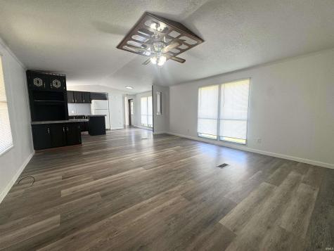 80 SE 11th Street Linton IN 47441