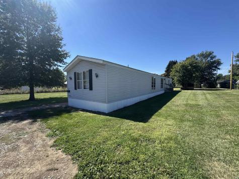 80 SE 11th Street Linton IN 47441