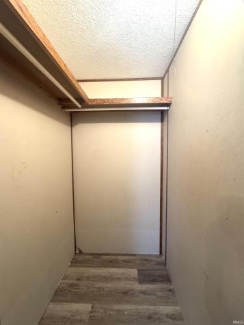 80 SE 11th Street Linton IN 47441