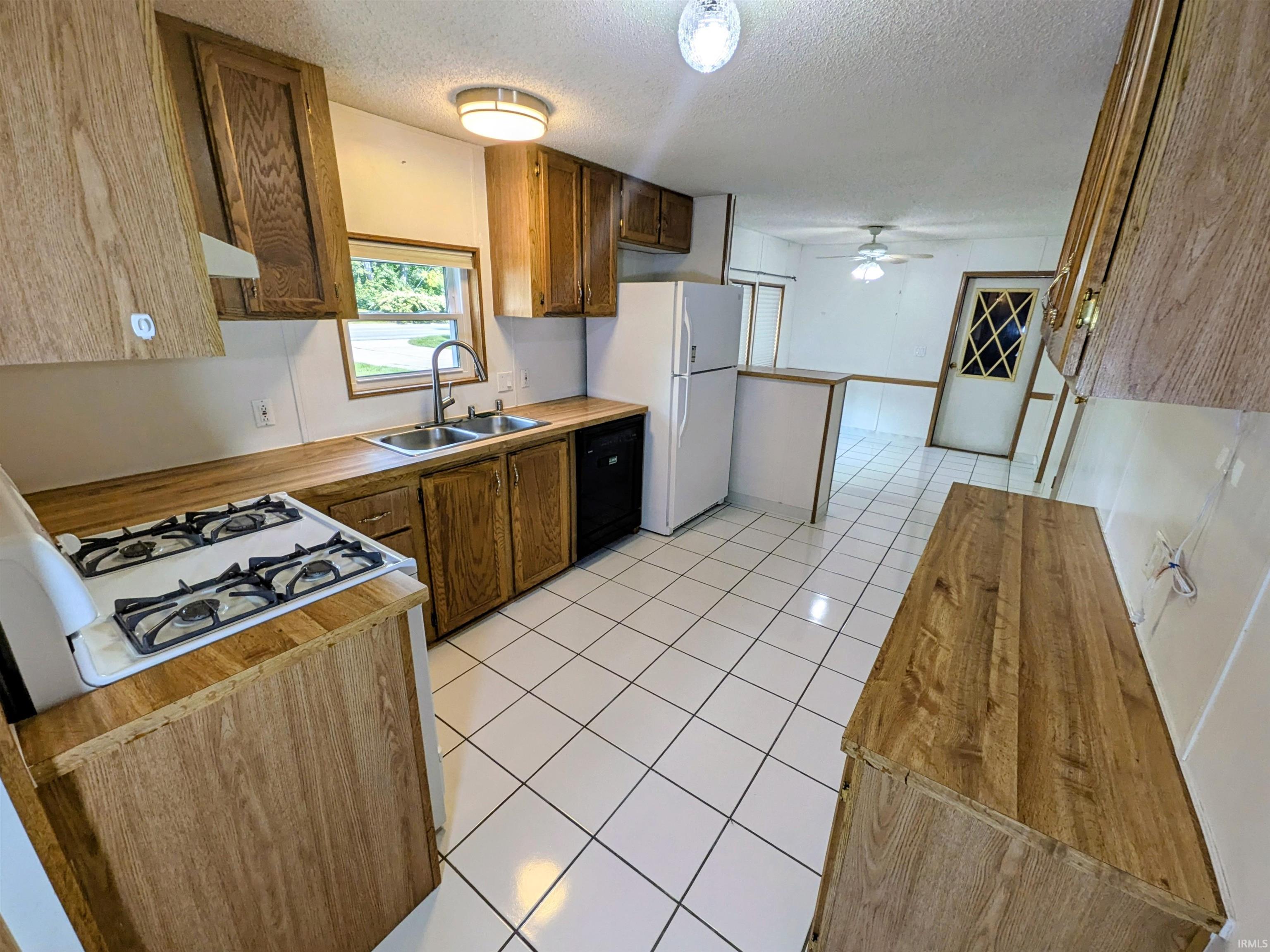 16954 Adams Road Granger IN 46530