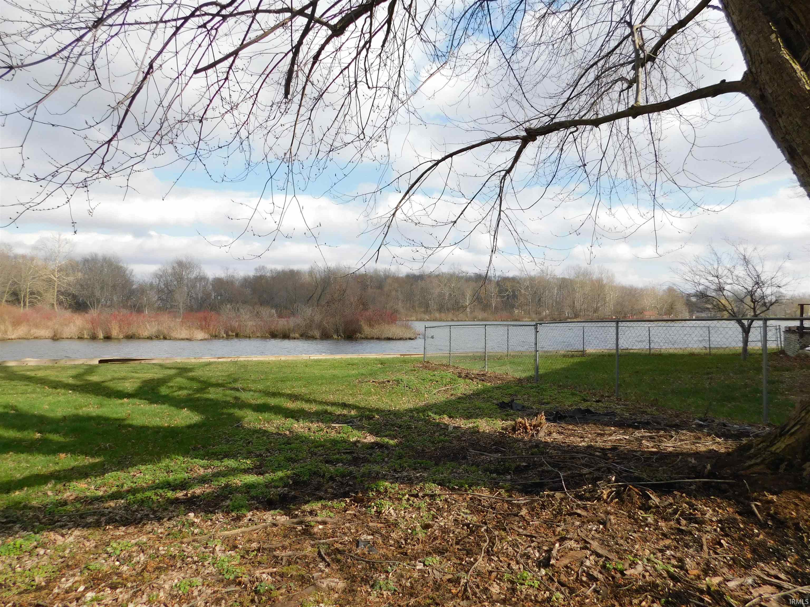 5799 N Lake Shore Drive Macy IN 46951