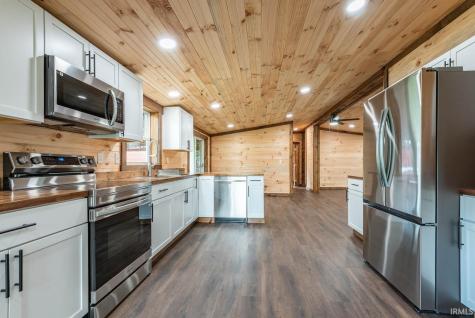 517 S 6th Street Mitchell IN 47446