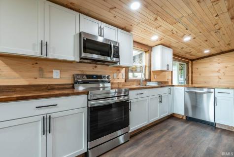 517 S 6th Street Mitchell IN 47446