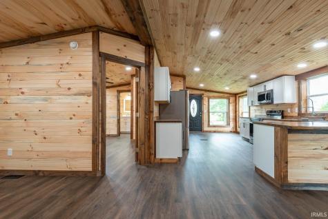 517 S 6th Street Mitchell IN 47446