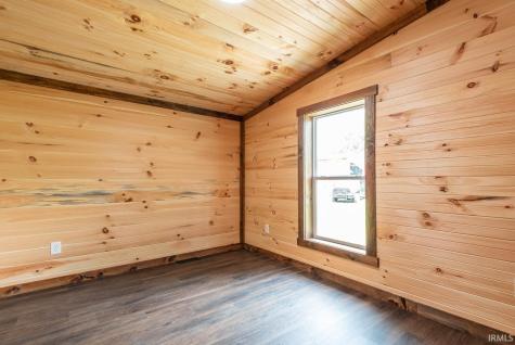 517 S 6th Street Mitchell IN 47446